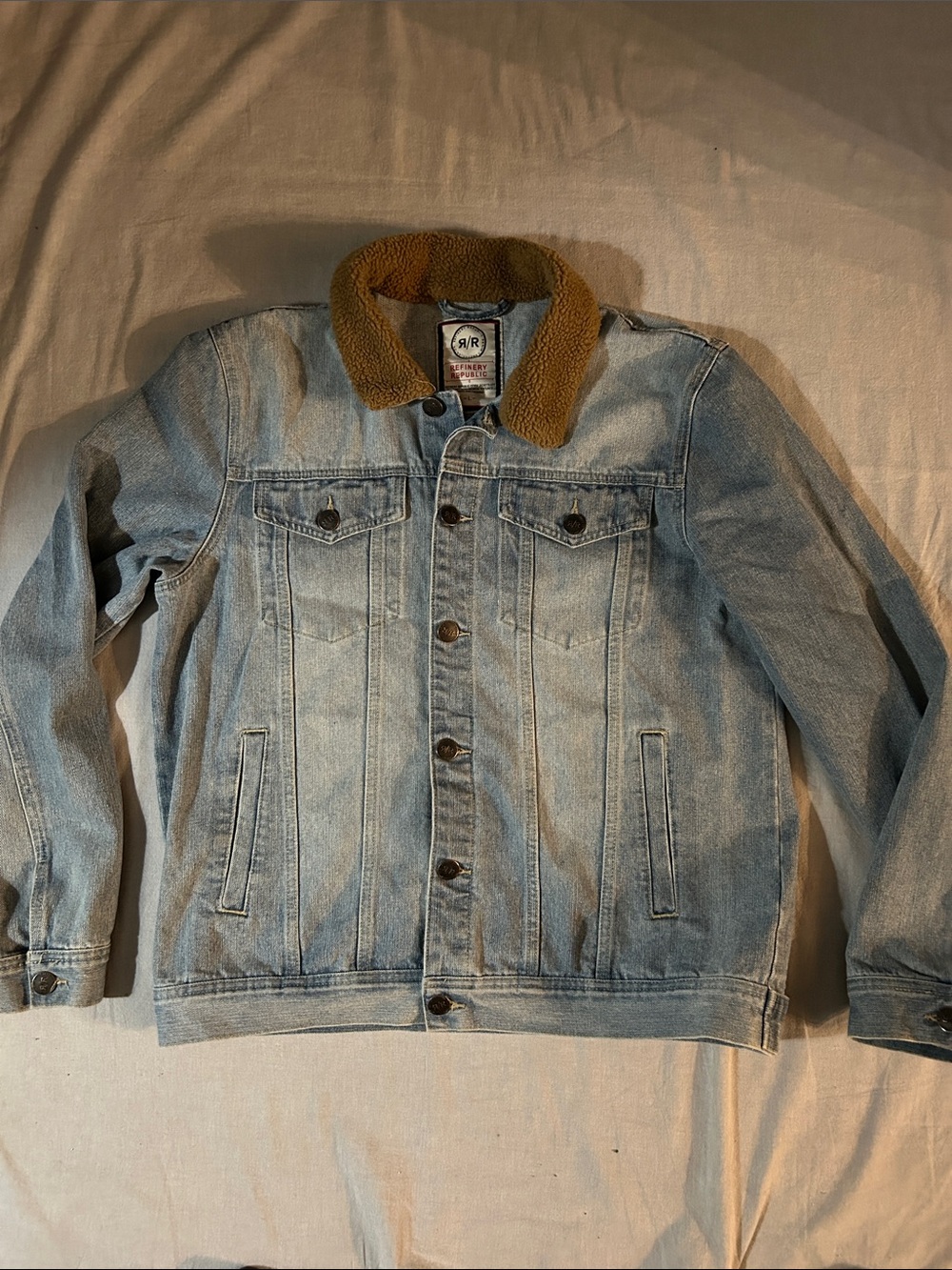 Refinery Republic Vintage Light Wash Denim Jacket w Faux Tan Fleece Collar